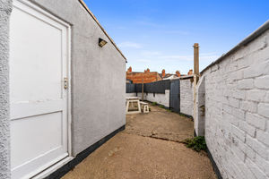 Photo 32- click for photo gallery